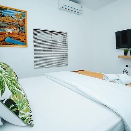 Kemang Eleven Hotel Jakarta Exterior photo