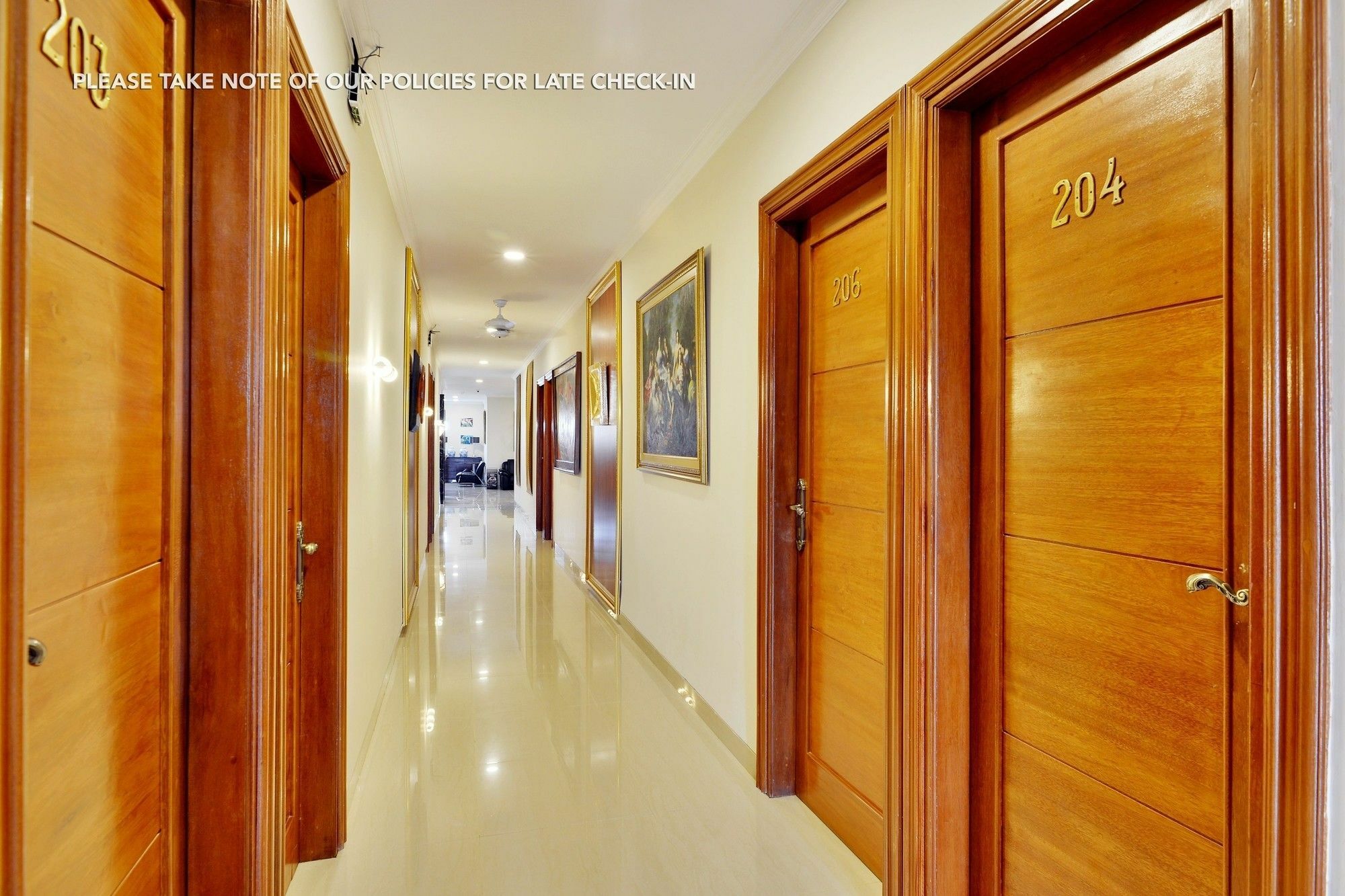 Kemang Eleven Hotel Jakarta Exterior photo